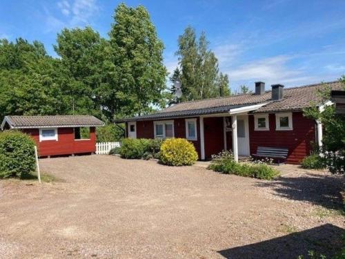 Ferienhaus in Tibro mit Kleinem Garten